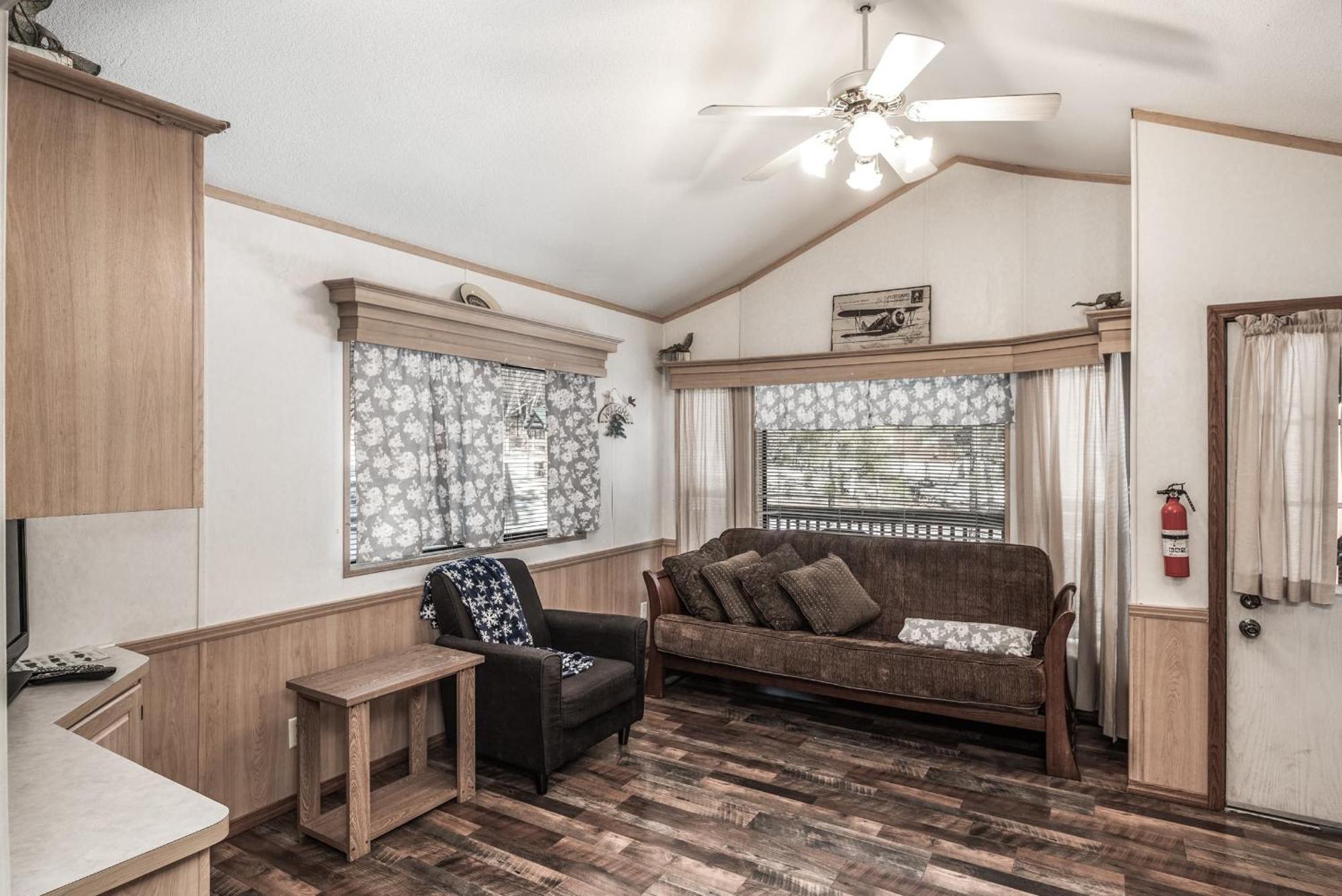 Rainbow Lake Cabin & Rv Resort Руидозо Экстерьер фото