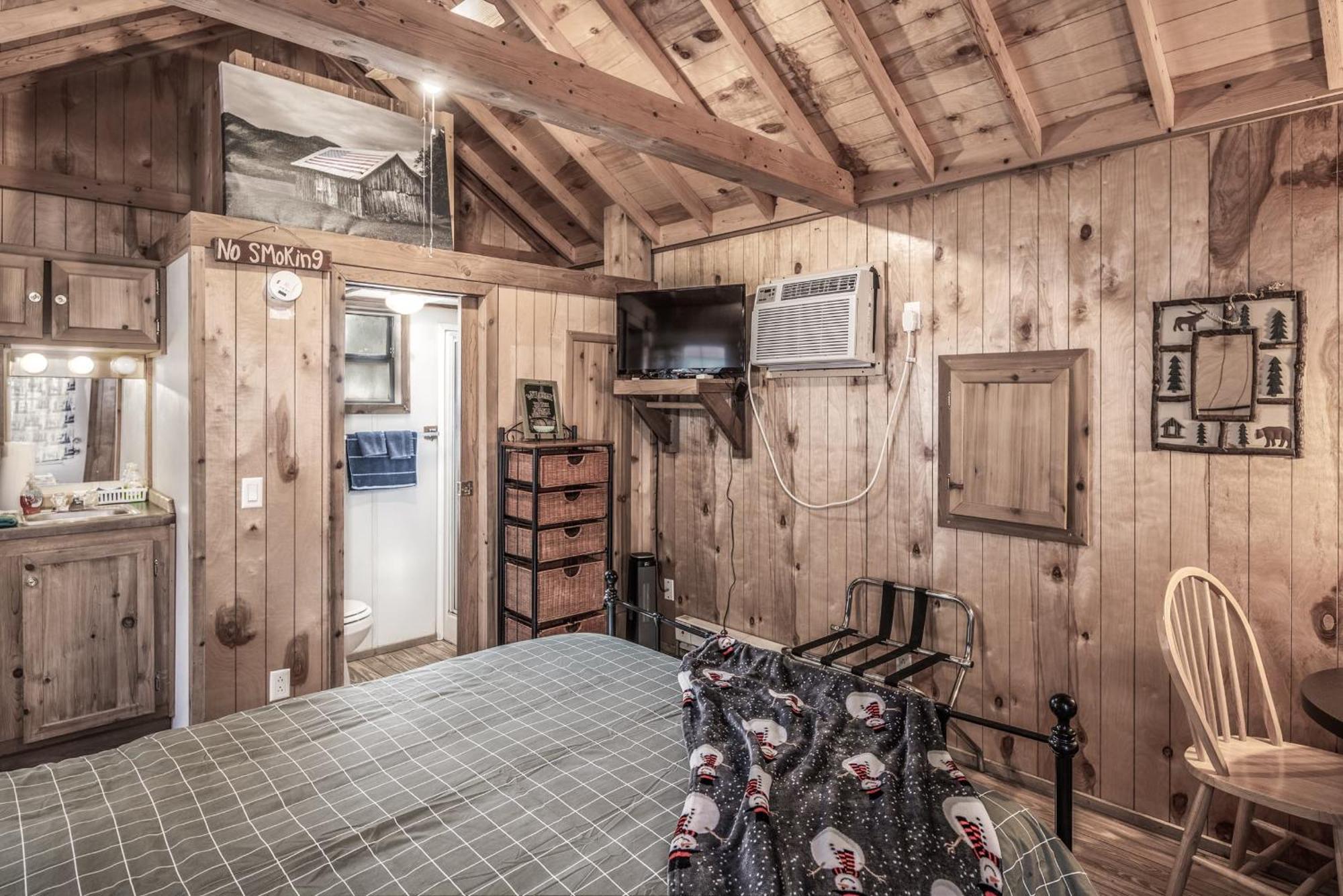 Rainbow Lake Cabin & Rv Resort Руидозо Экстерьер фото